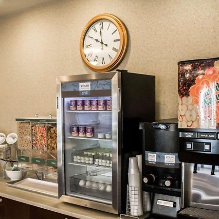 Comfort Suites Lake George - Queensbury Esterno foto