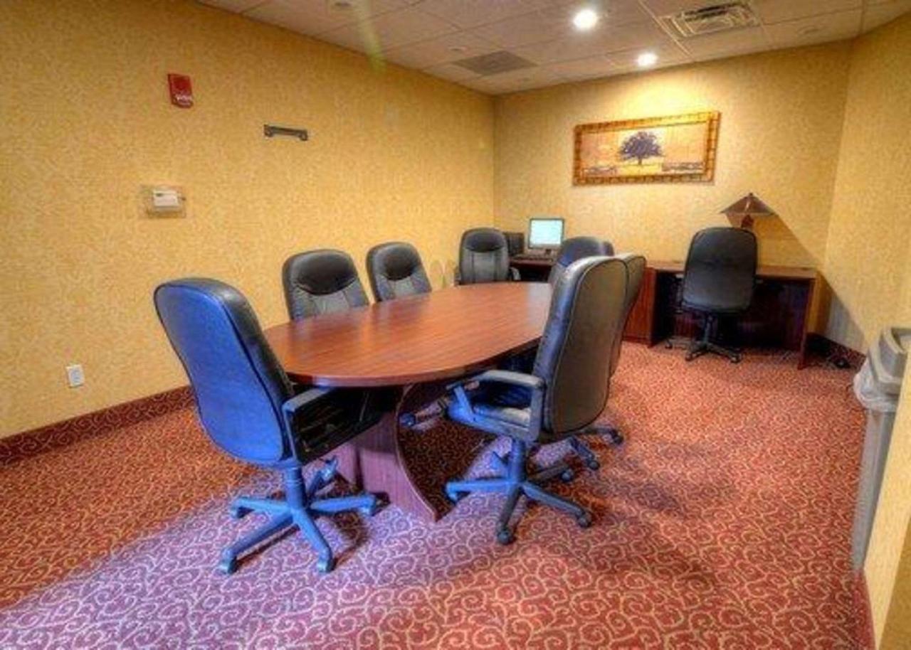 Comfort Suites Lake George - Queensbury Esterno foto